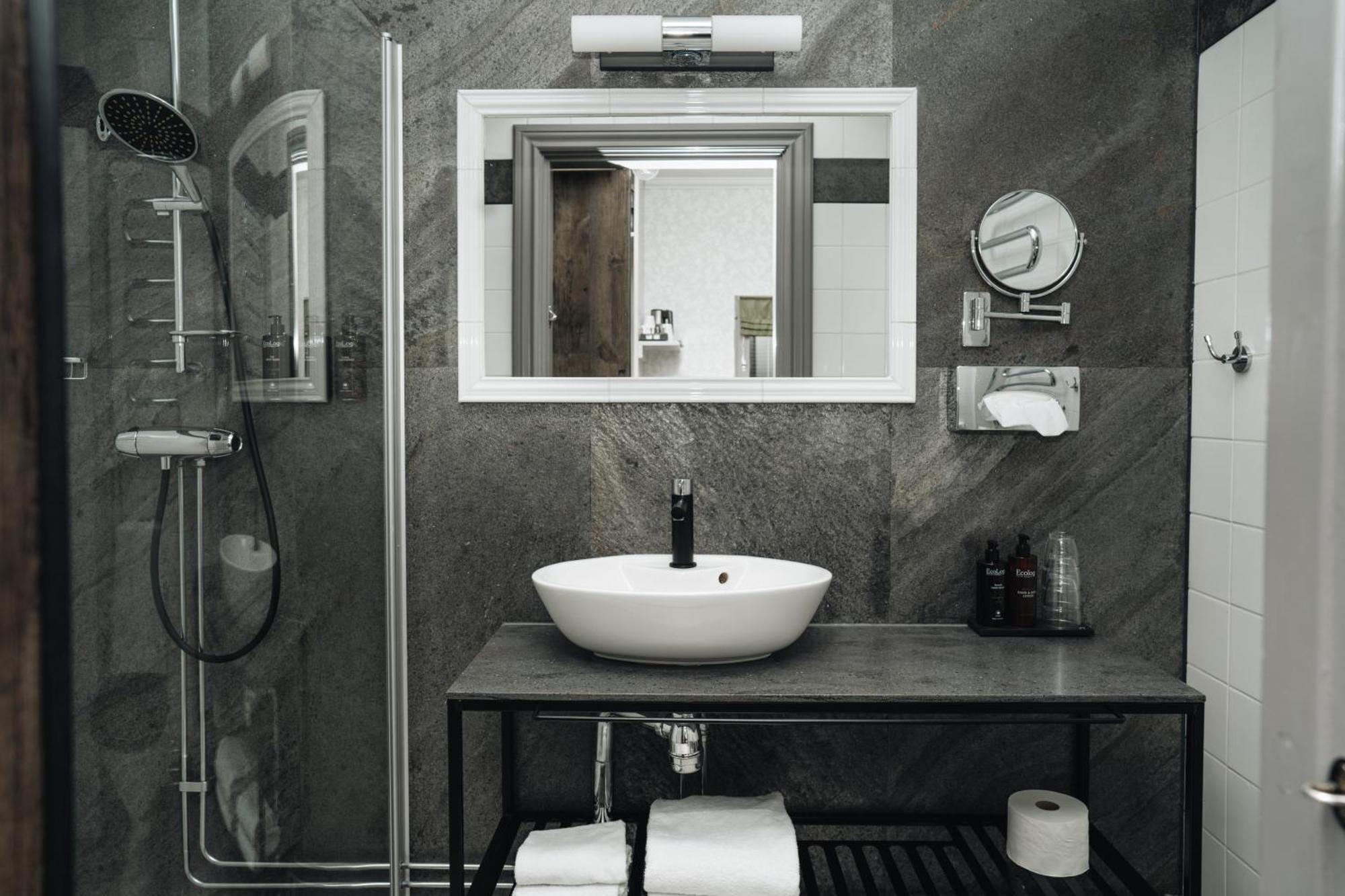 סאנדביקן Hoegbo Brukshotell & Spa מראה חיצוני תמונה